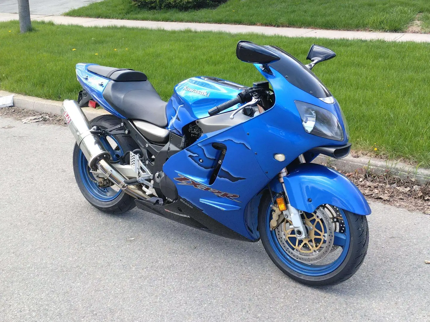 2001 Kawasaki Ninja ZX-11 | $ 6,500 | 41,555 km Sport for sale by