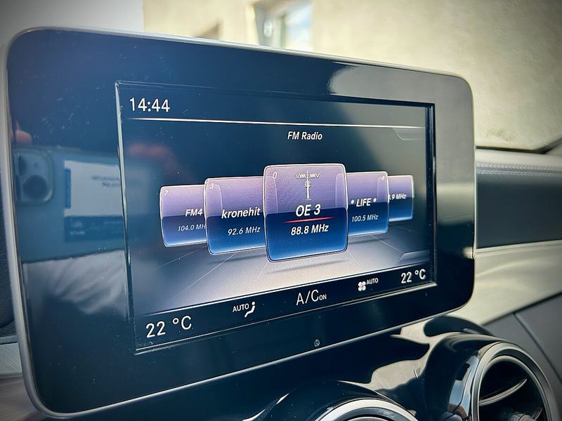 Mercedes-Benz C 250 d T AMG LIne 4MATIC 204PS Aut. - LEDER / AGR SI... — photo 13