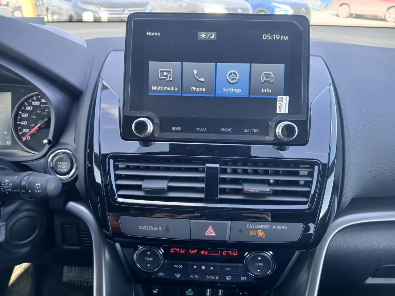 Mitsubishi Eclipse Cross снимка Mitsubishi Eclipse Cross