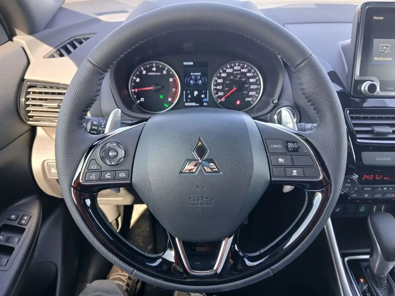 Mitsubishi Eclipse Cross снимка Mitsubishi Eclipse Cross