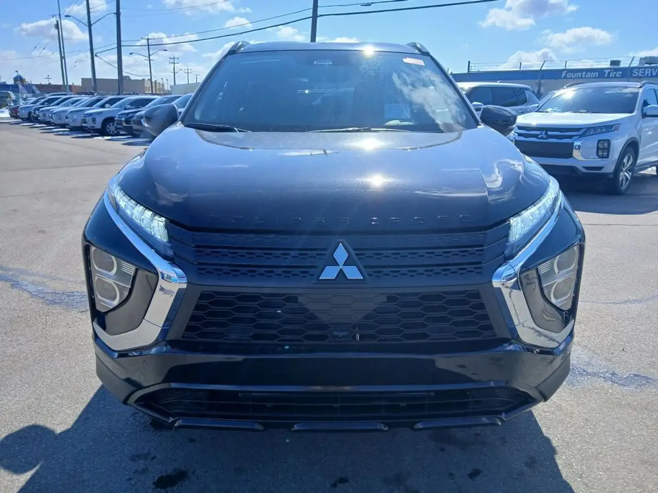 Mitsubishi Eclipse Cross снимка Mitsubishi Eclipse Cross