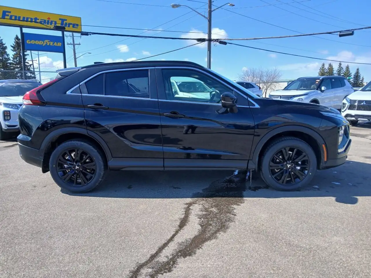 Mitsubishi Eclipse Cross снимка Mitsubishi Eclipse Cross