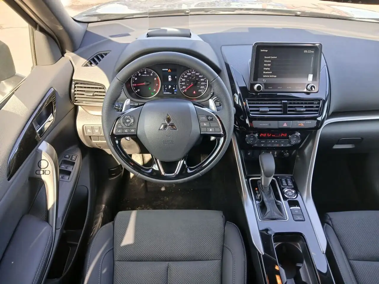 Mitsubishi Eclipse Cross снимка Mitsubishi Eclipse Cross