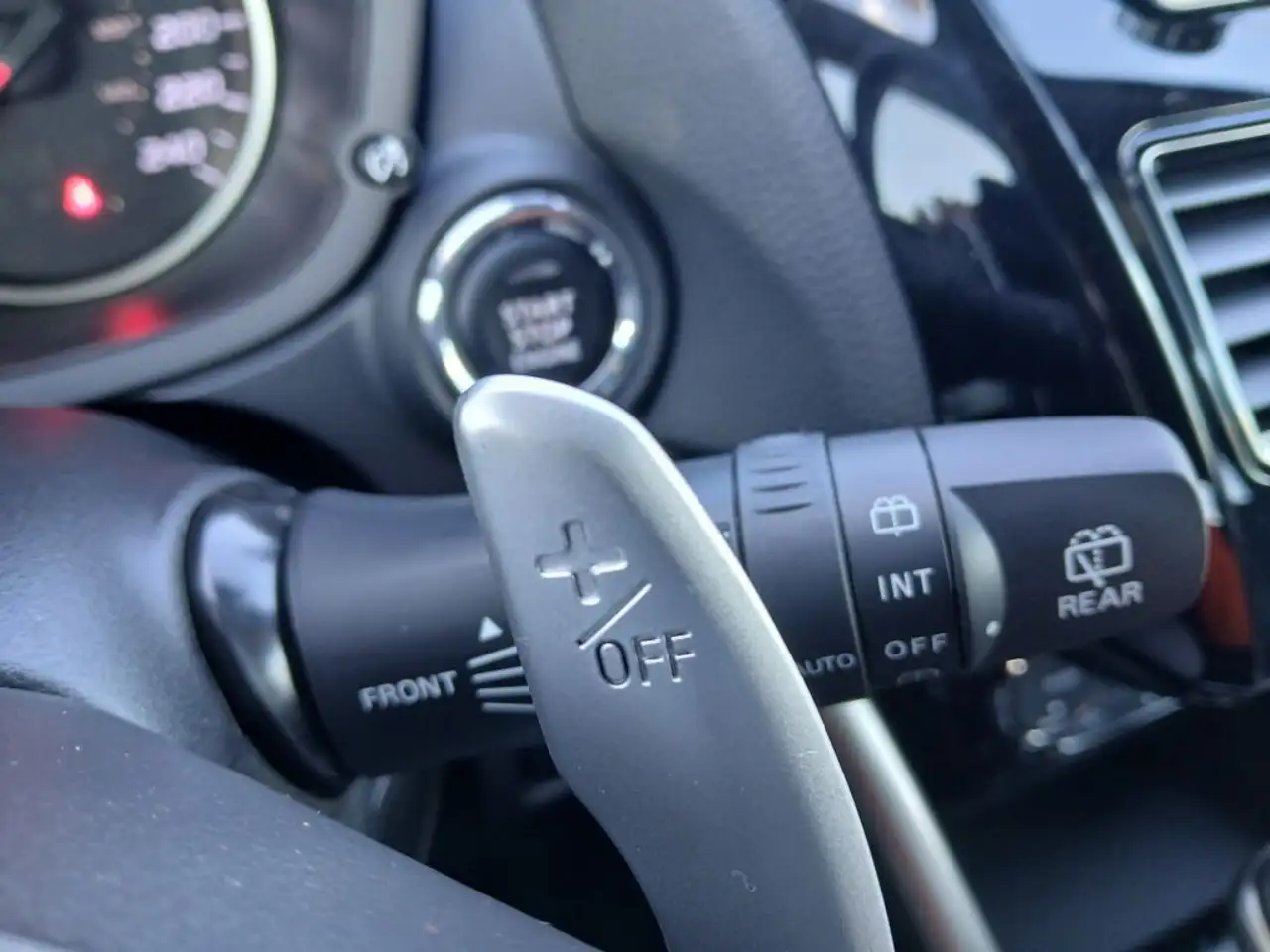 Mitsubishi Eclipse Cross снимка Mitsubishi Eclipse Cross