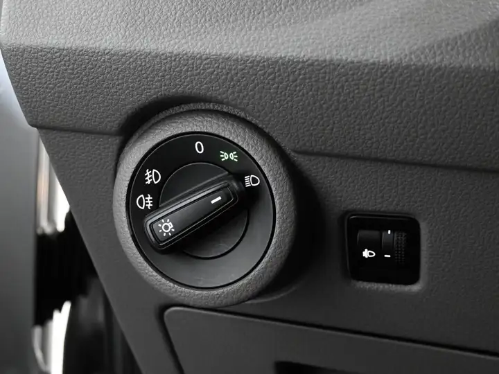 Volkswagen Caravelle 2021, foto 13