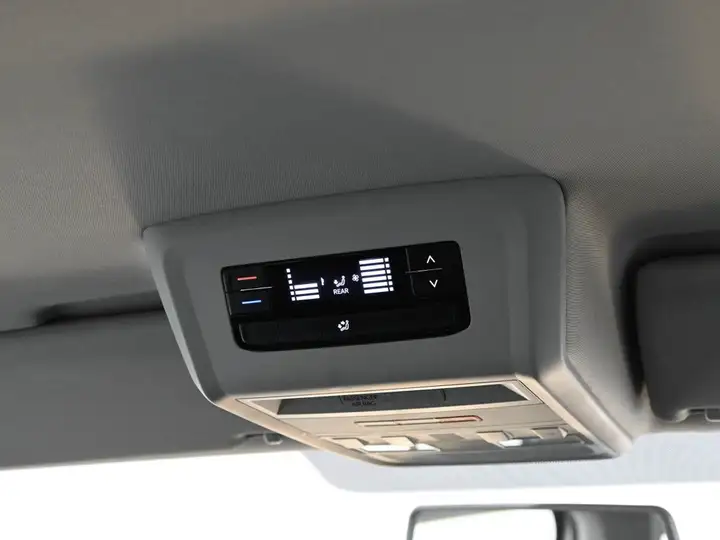 Volkswagen Caravelle 2021, foto 20
