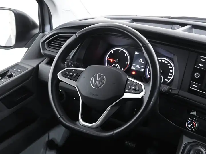 Volkswagen Caravelle 2021, foto 18
