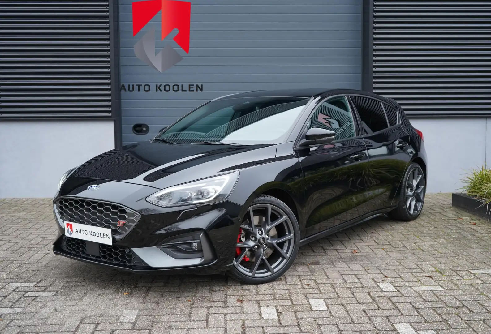 Ford Focus 2.3 EcoBoost ST-3 Perfomance / Winterpack / Camera Noir - 1