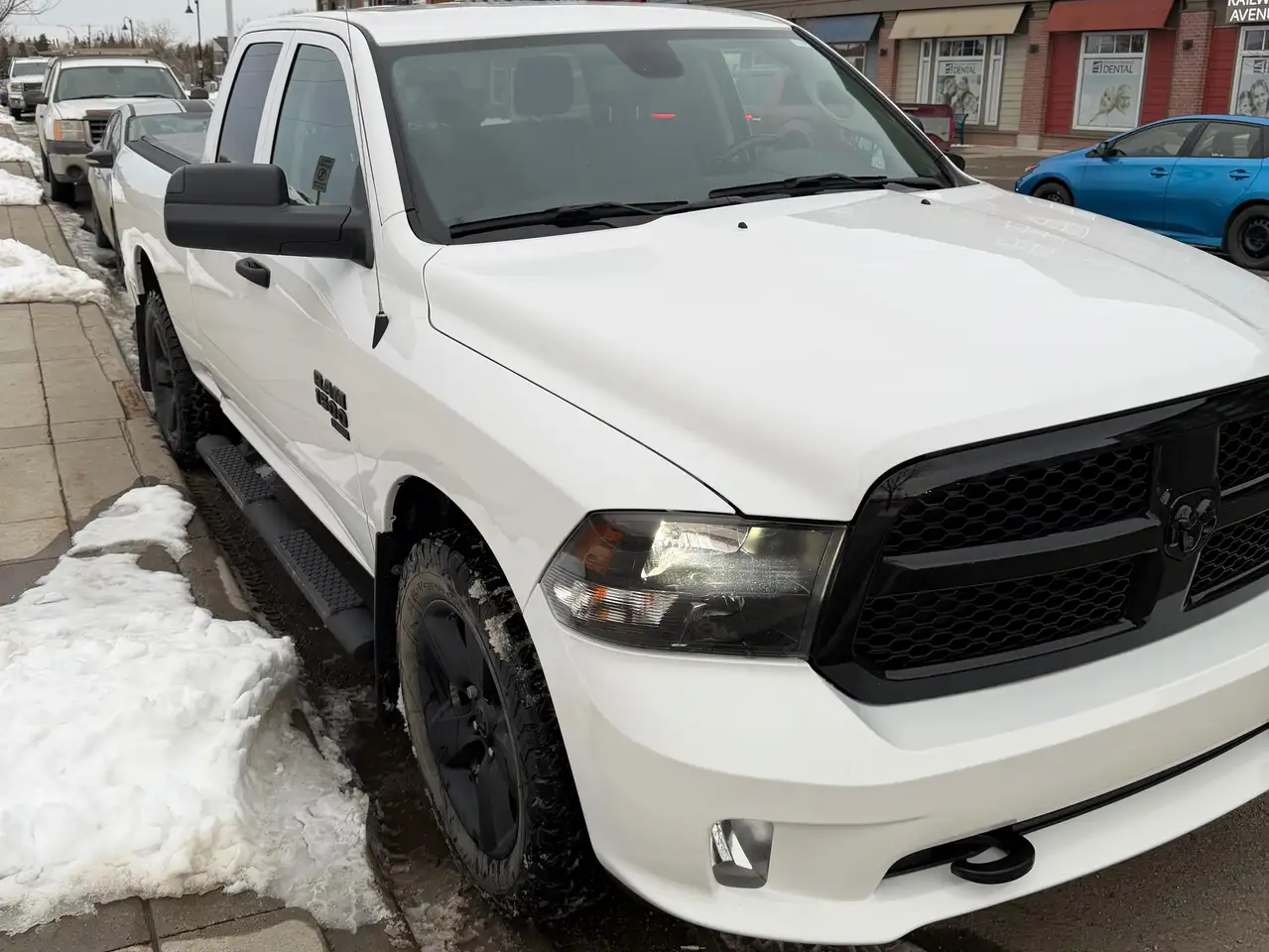 RAM 1500 снимка RAM 1500