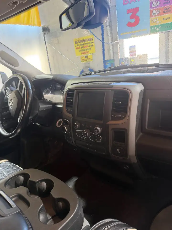 RAM 1500 снимка RAM 1500