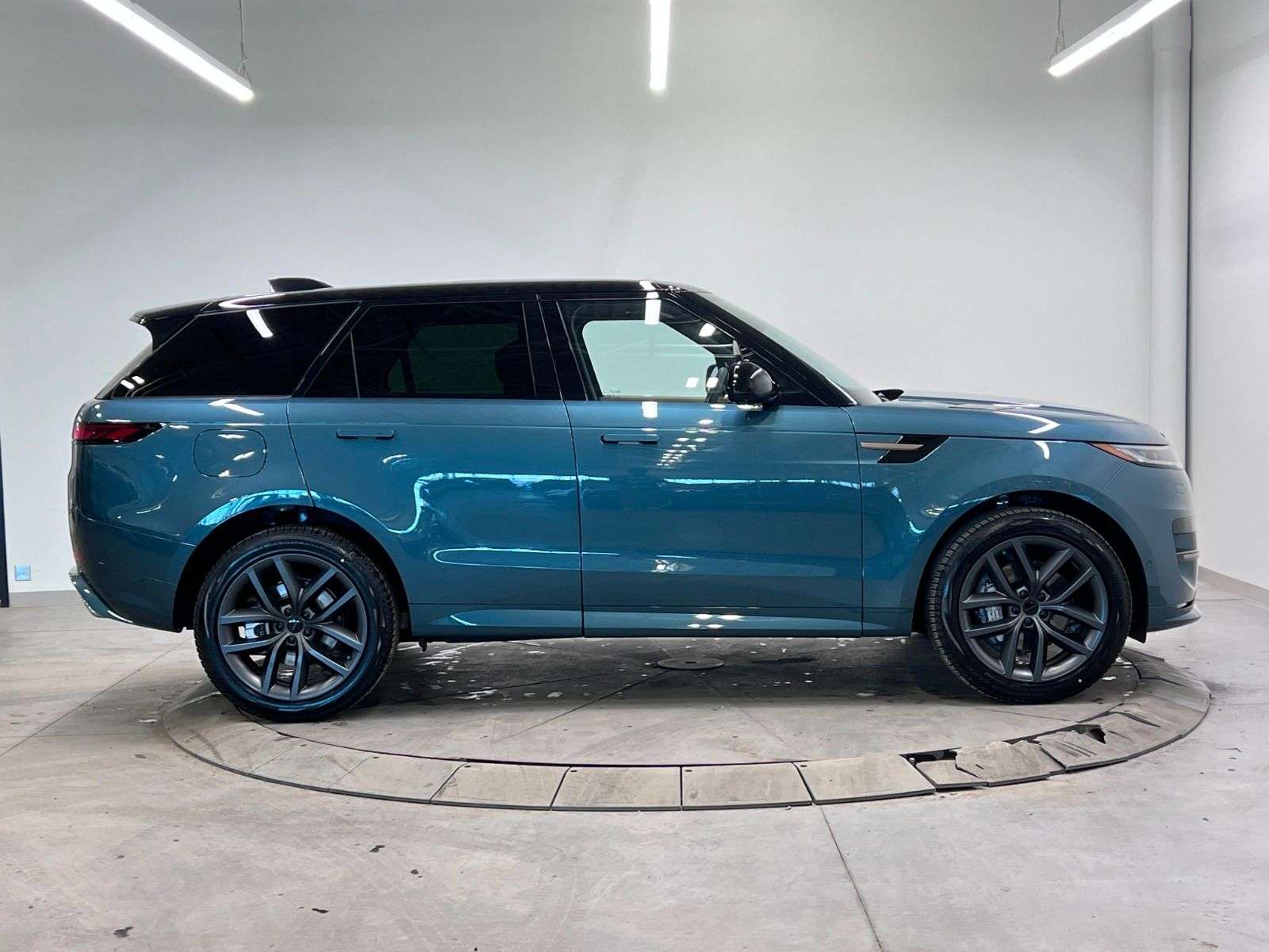 2026 Land Rover Range Rover Sport P400 DYNAMIC HSE thumb 7
