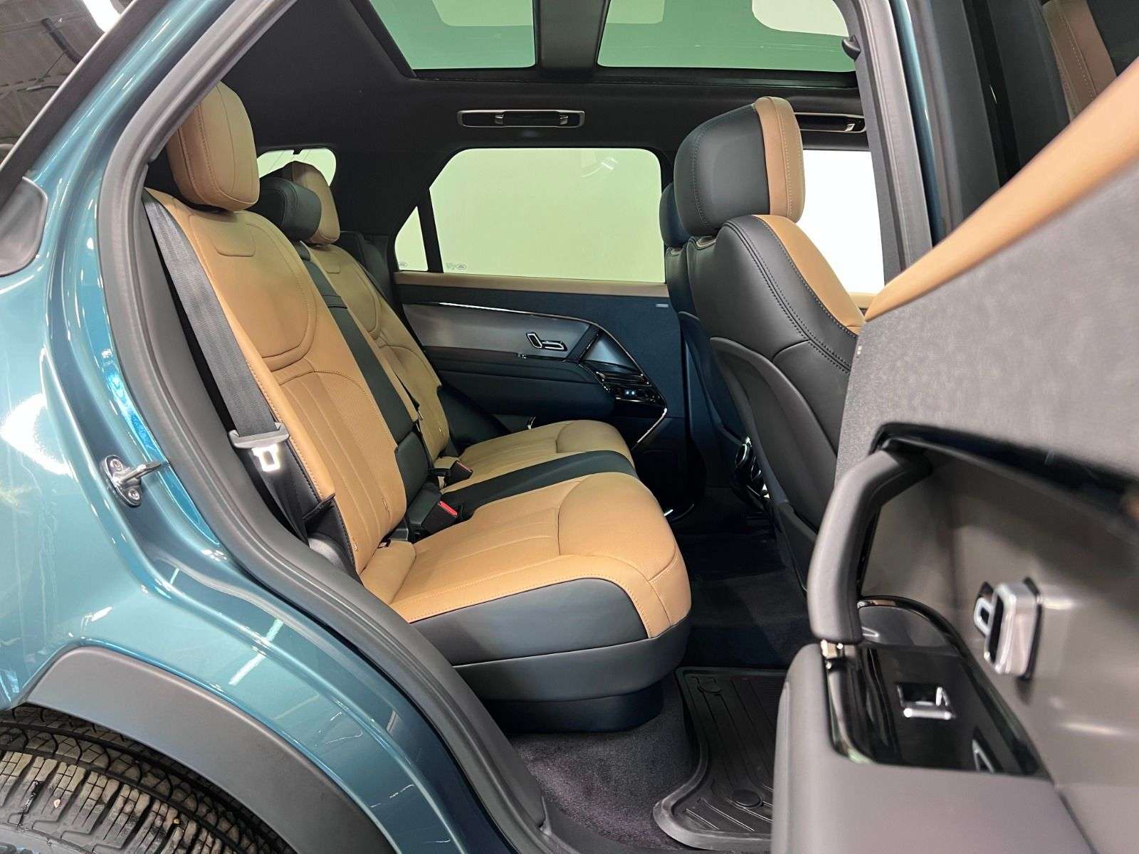 2026 Land Rover Range Rover Sport P400 DYNAMIC HSE thumb 22