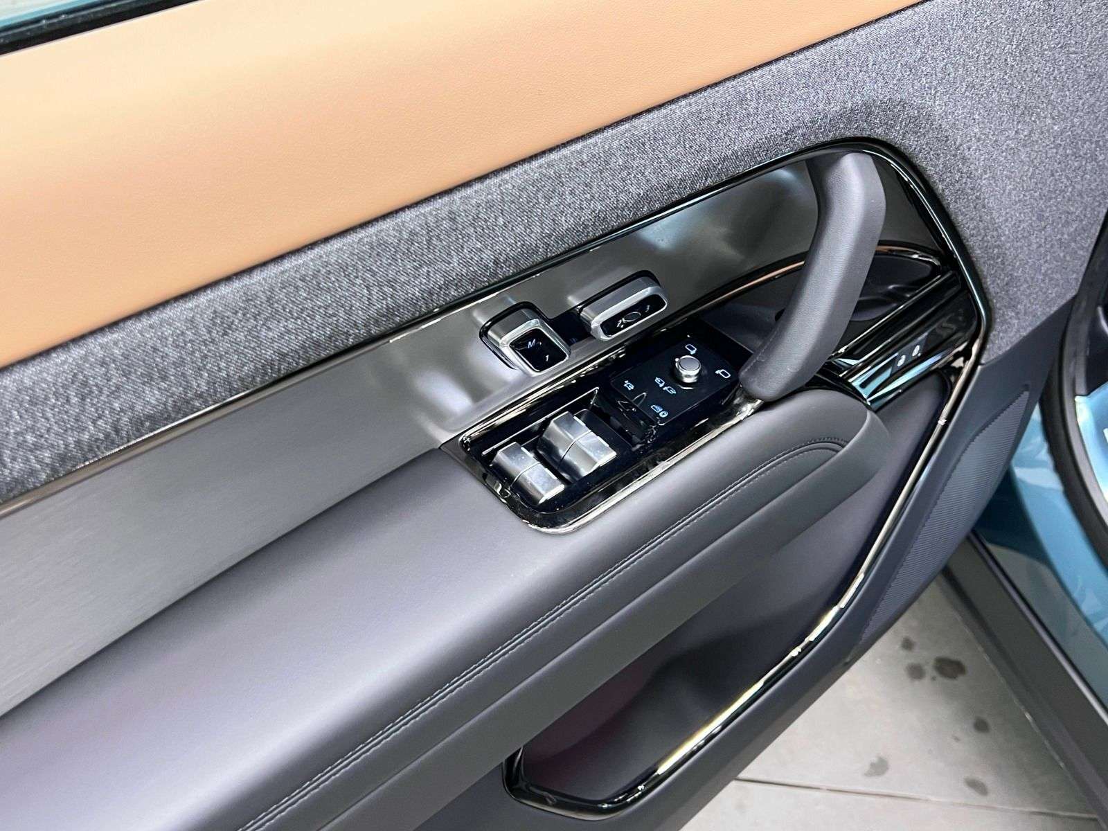 2026 Land Rover Range Rover Sport P400 DYNAMIC HSE thumb 28