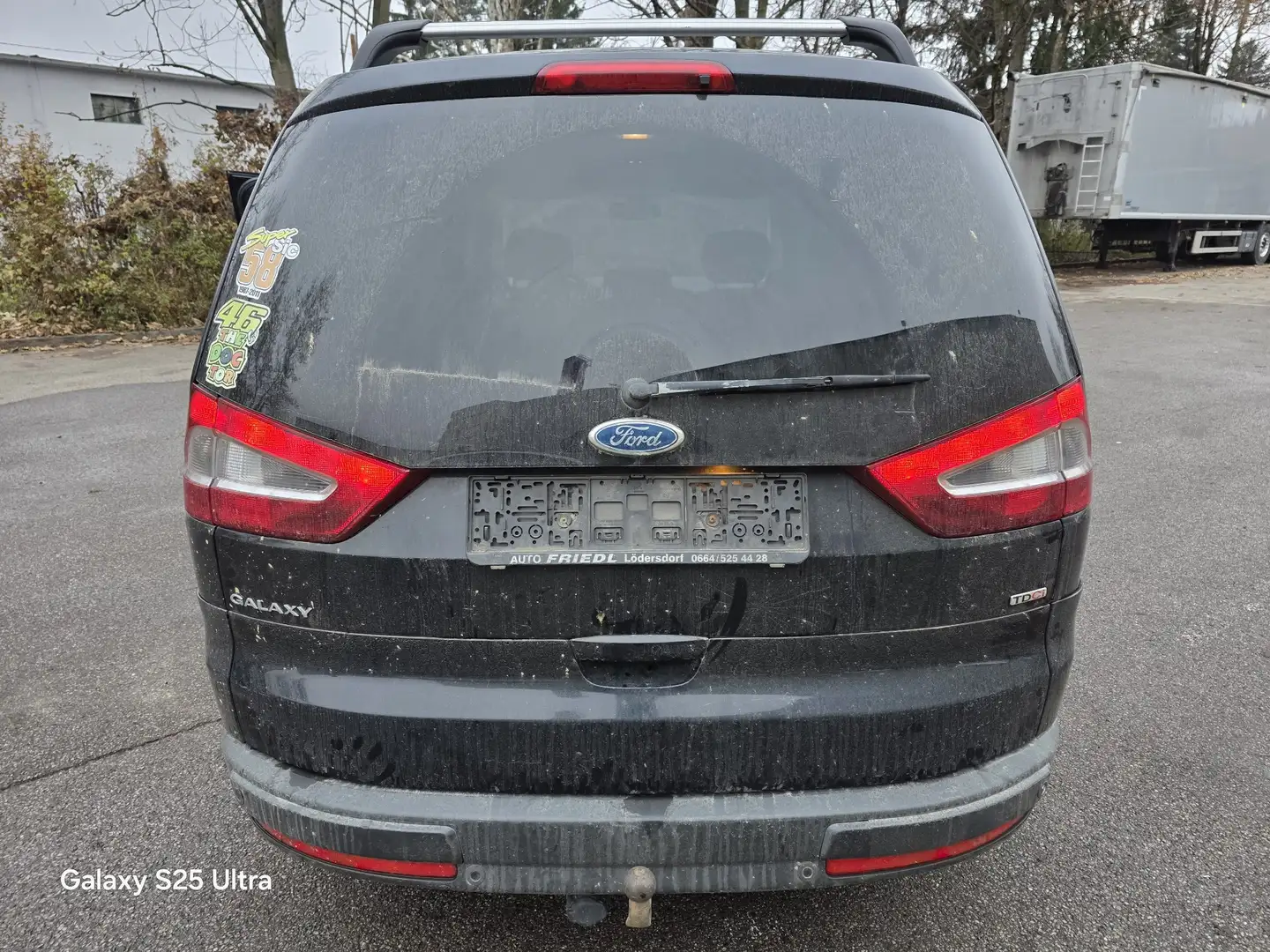 Ford Galaxy 2.0 TDCi DPF Ghia Noir - 2