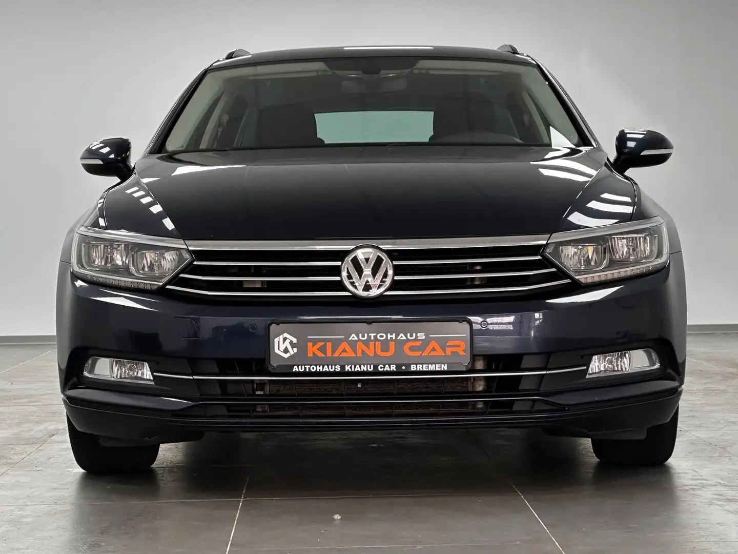 Volkswagen Passat Comfortline.ACC.NAVI.SHZ.PDC.LED.EUR6 Modrá - 2