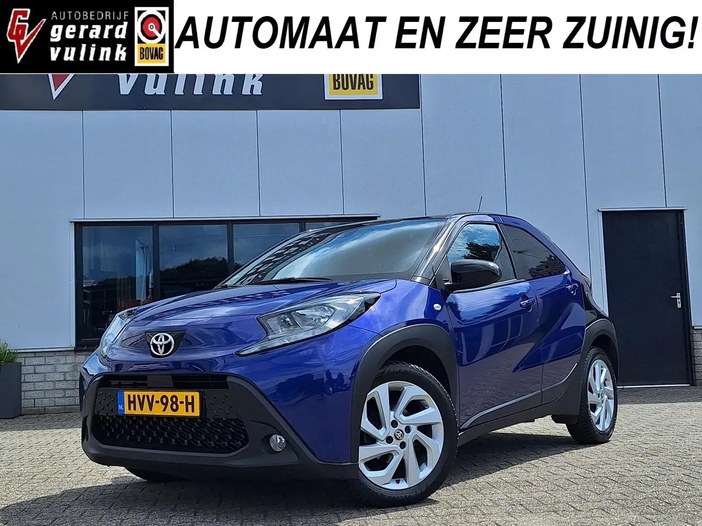 Toyota Aygo X 1.0 VVT-i S-CVT Premium ADAP CRUISE CAMERA APPLE Blauw - 1