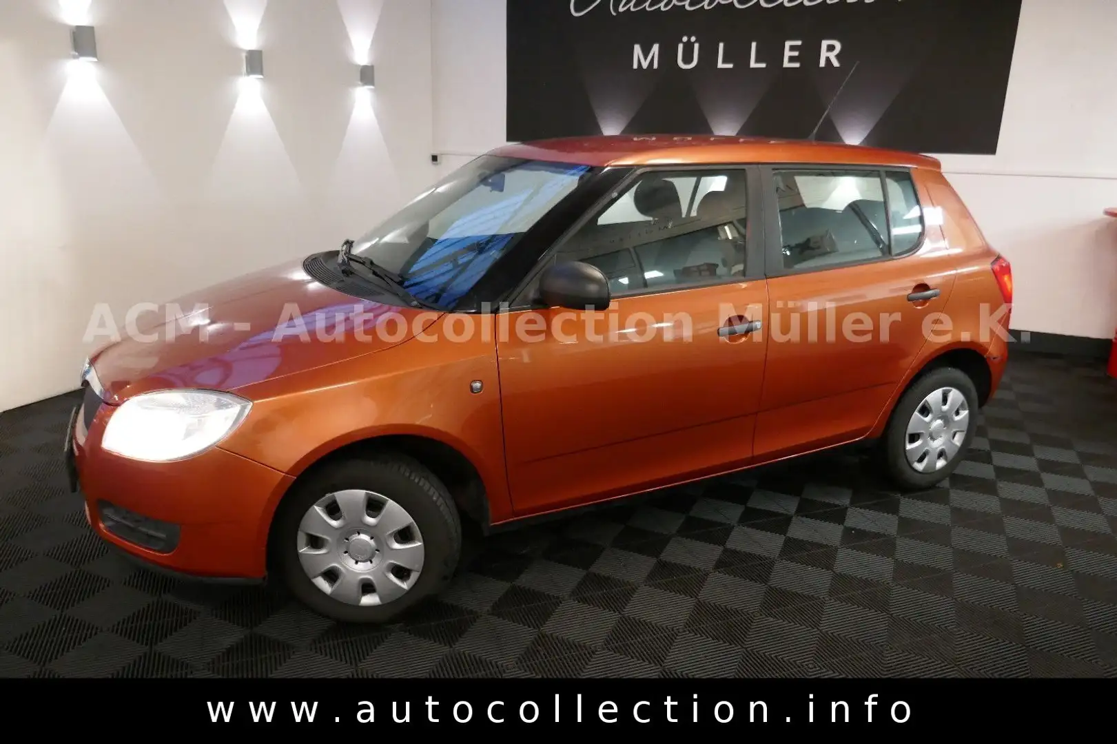 Skoda Fabia *1.Hand*Klima*Scheckheft*TÜV2027*Radio*ZV* Orange - 2
