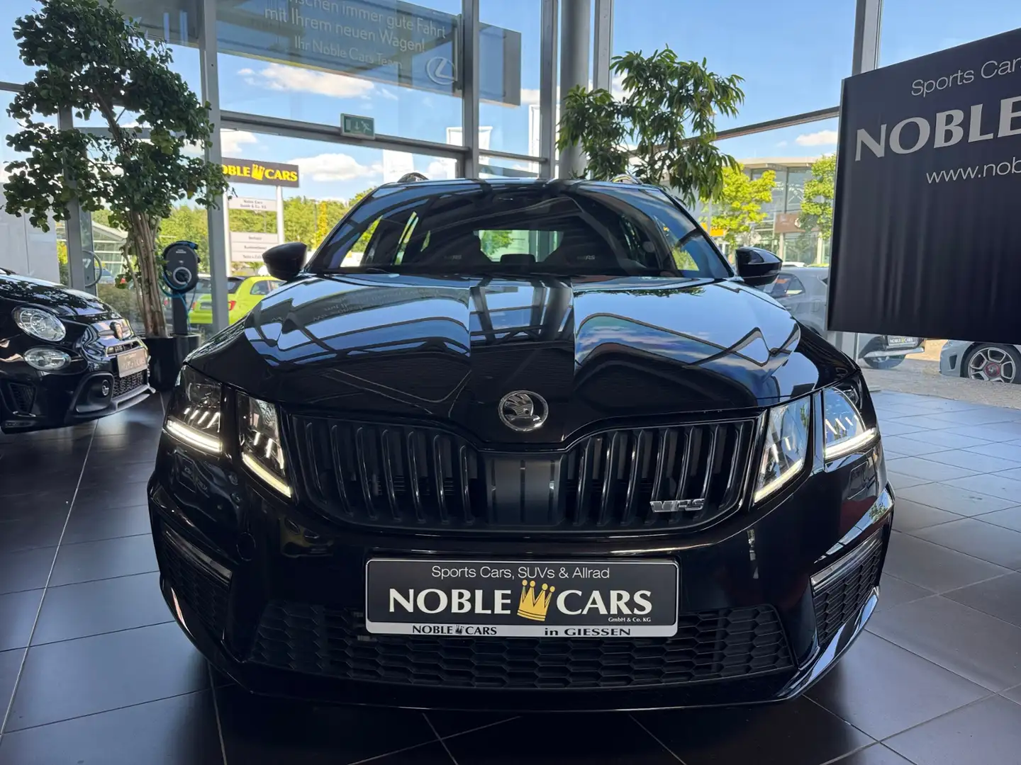 Skoda Octavia Combi RS 245 LED NAVI ALU Schwarz - 2