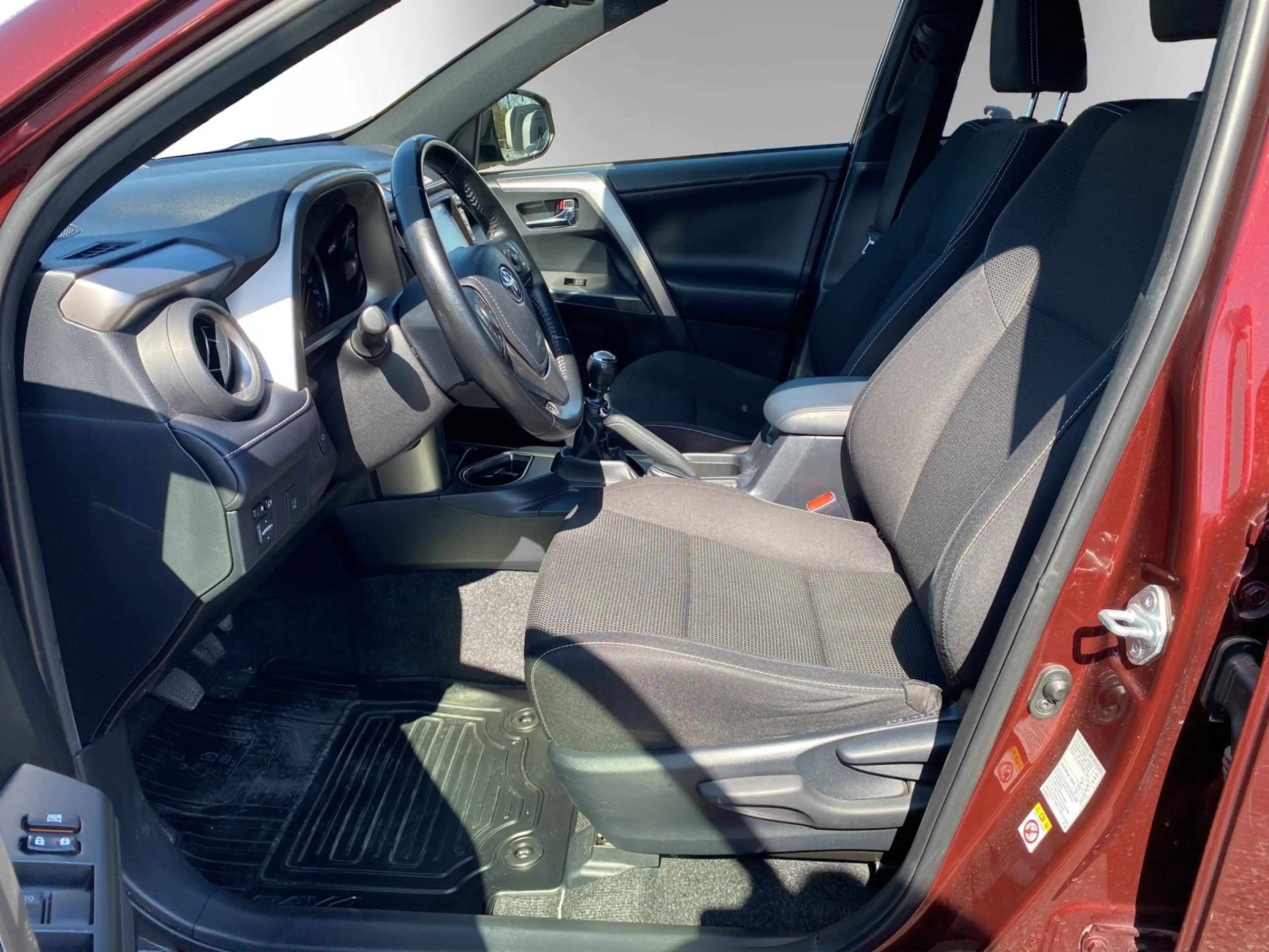 Toyota RAV 4 D4D — photo 6