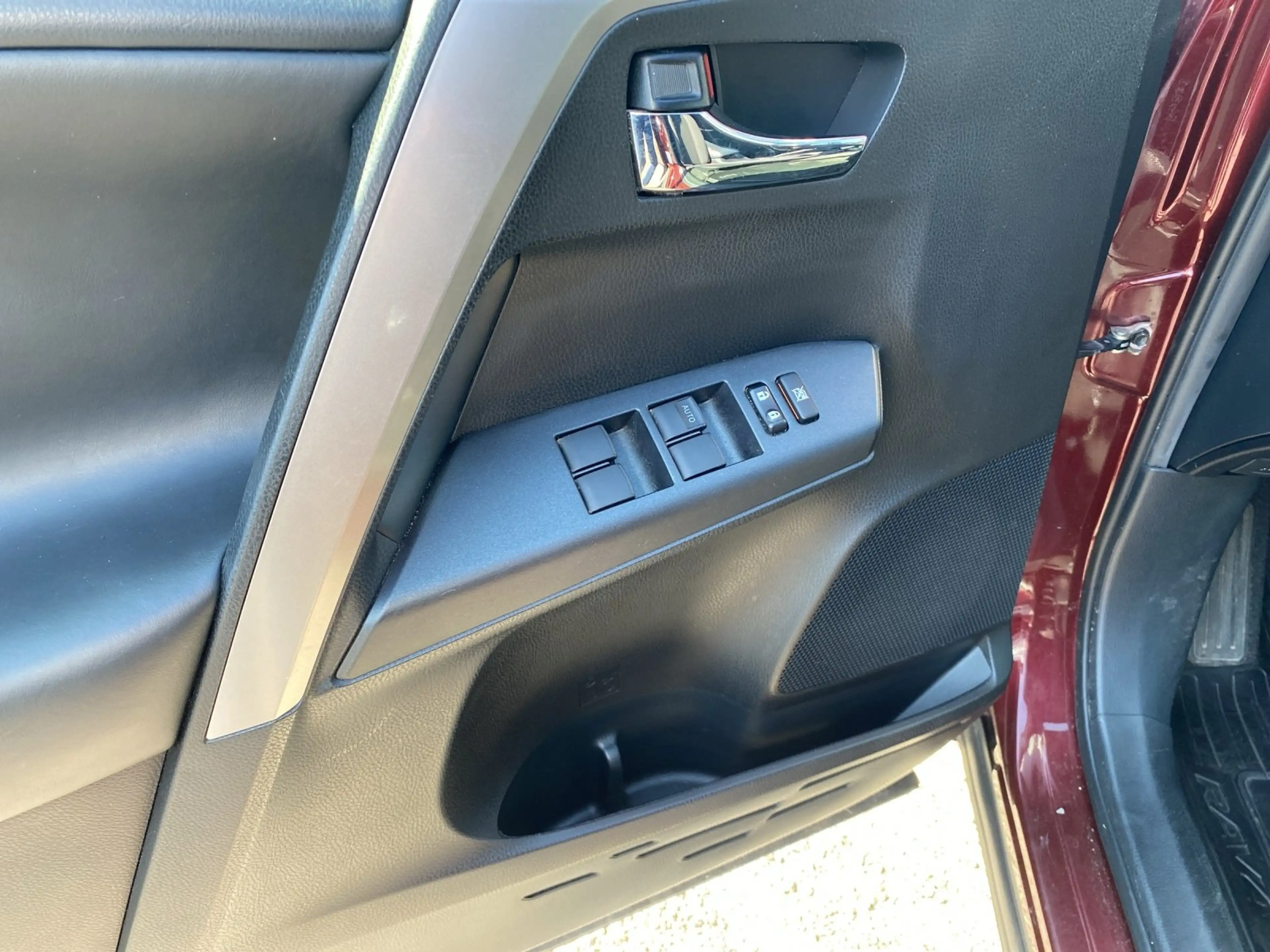Toyota RAV 4 D4D — photo 9