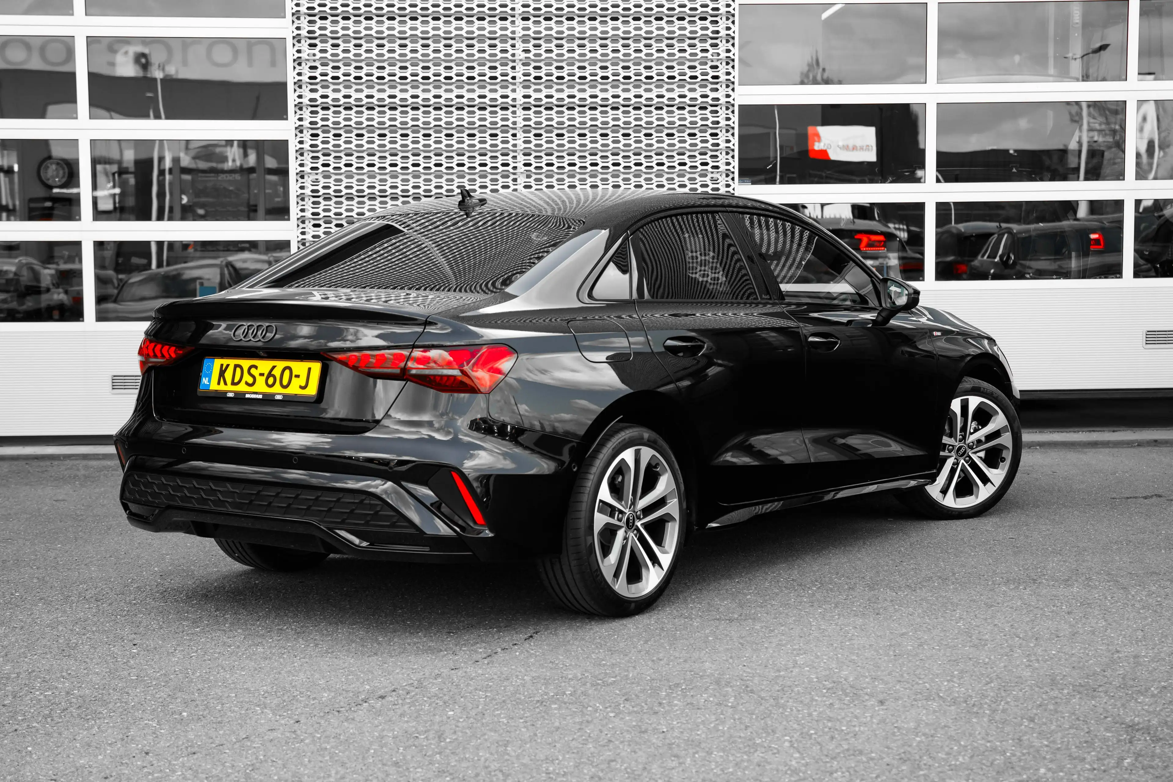 Audi A3 Limousine 30 TFSI S edition | Trekhaak | Carplay | — photo 2