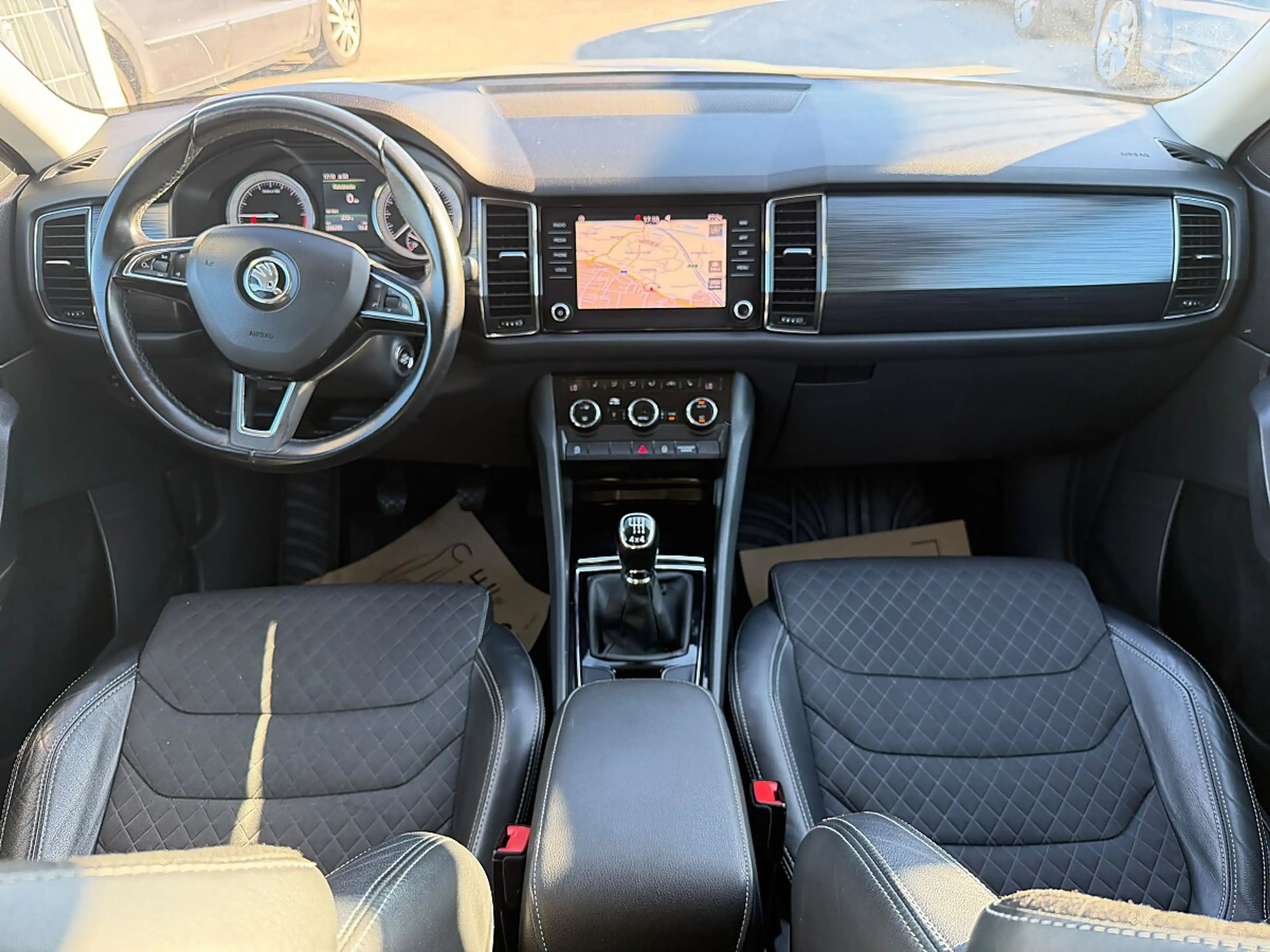 Skoda Kodiaq 2,0 TDI SCR 7 Sitze!! 4x4 Ambition — photo 9