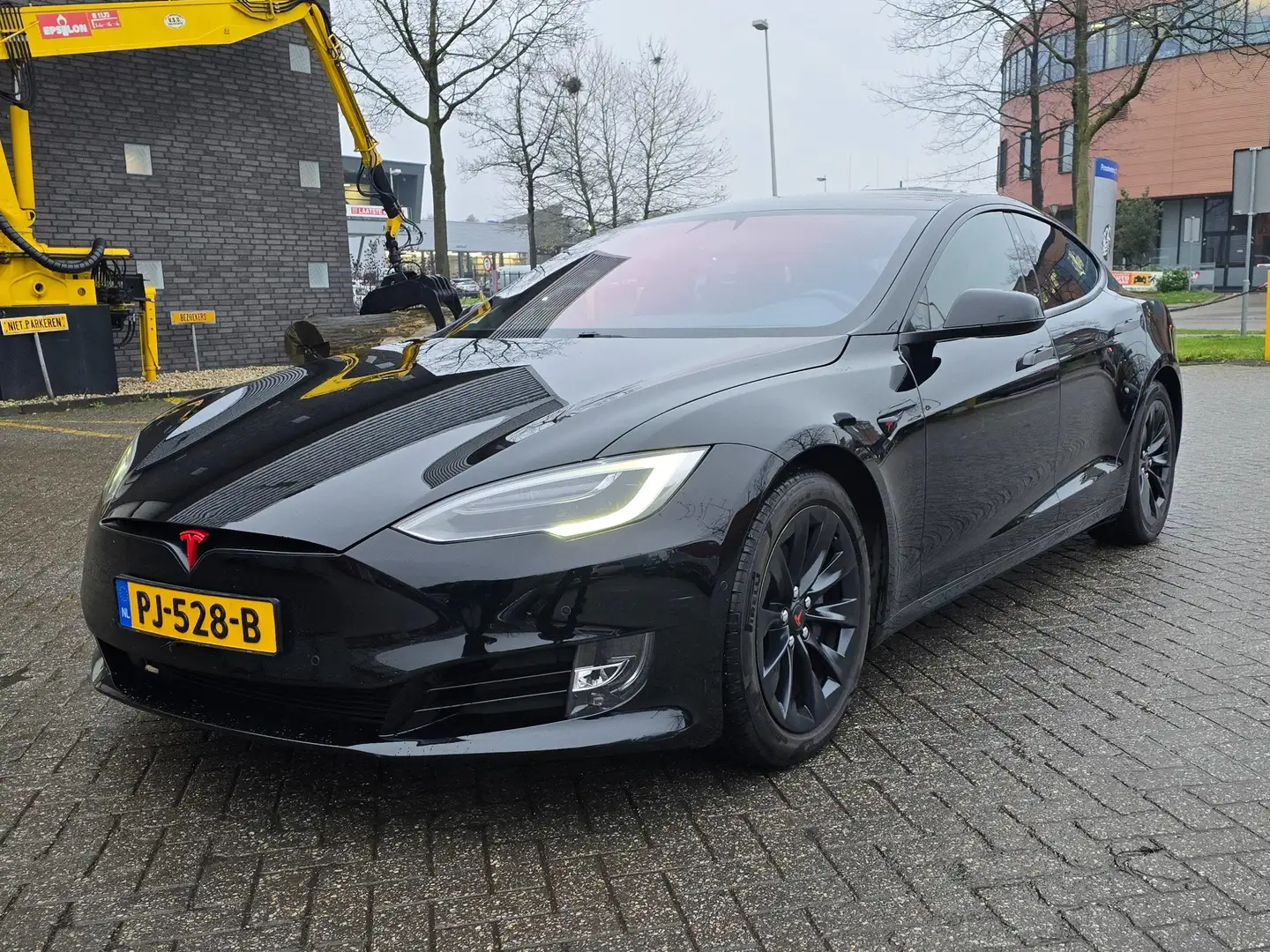 Tesla Model S Model S 75D Base Чорний - 1