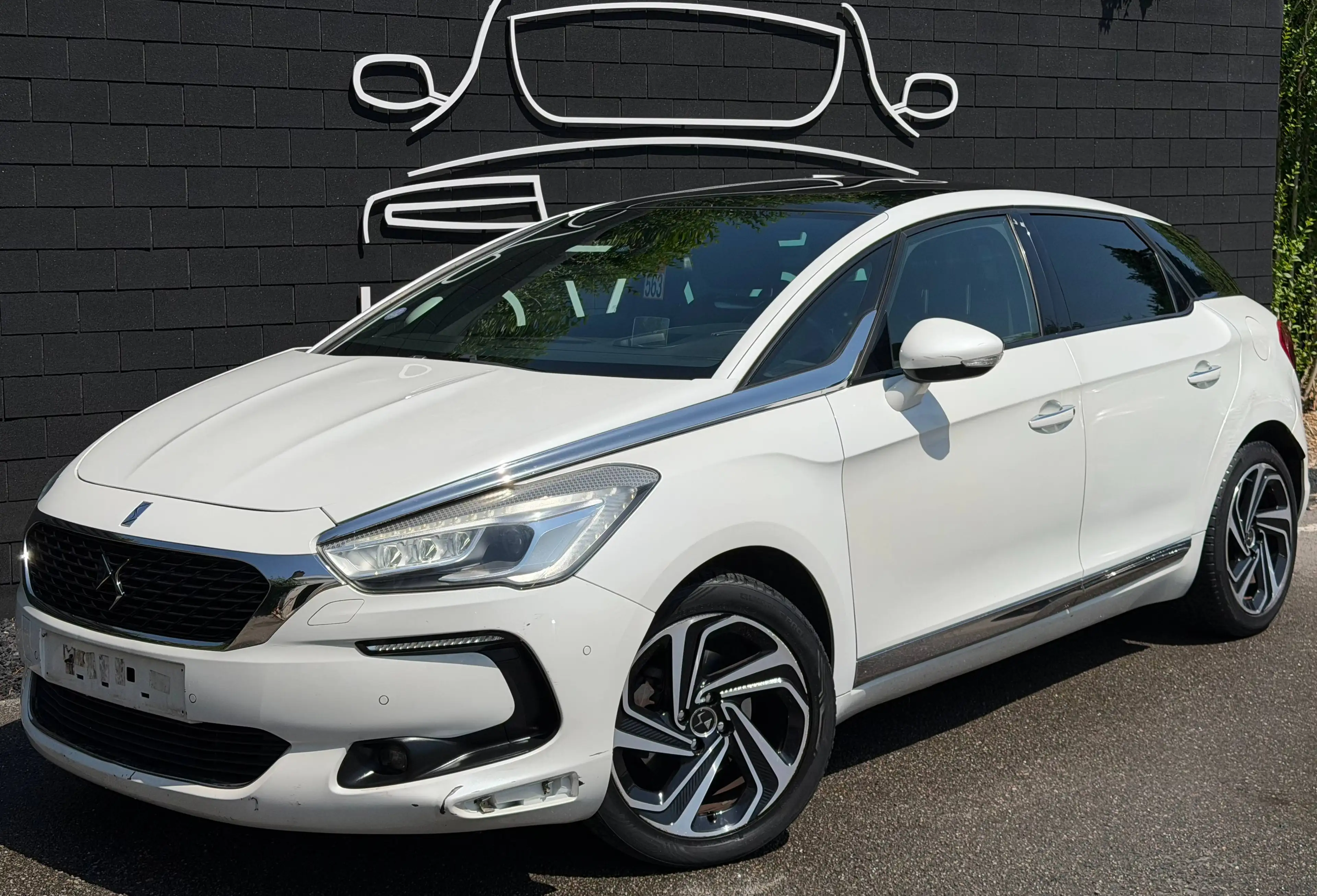 DS Automobiles DS 5 1.6 THP+NAVI+AIRCO+CAMERA+TOIT PANO+CUIR+HUD+EU 6B