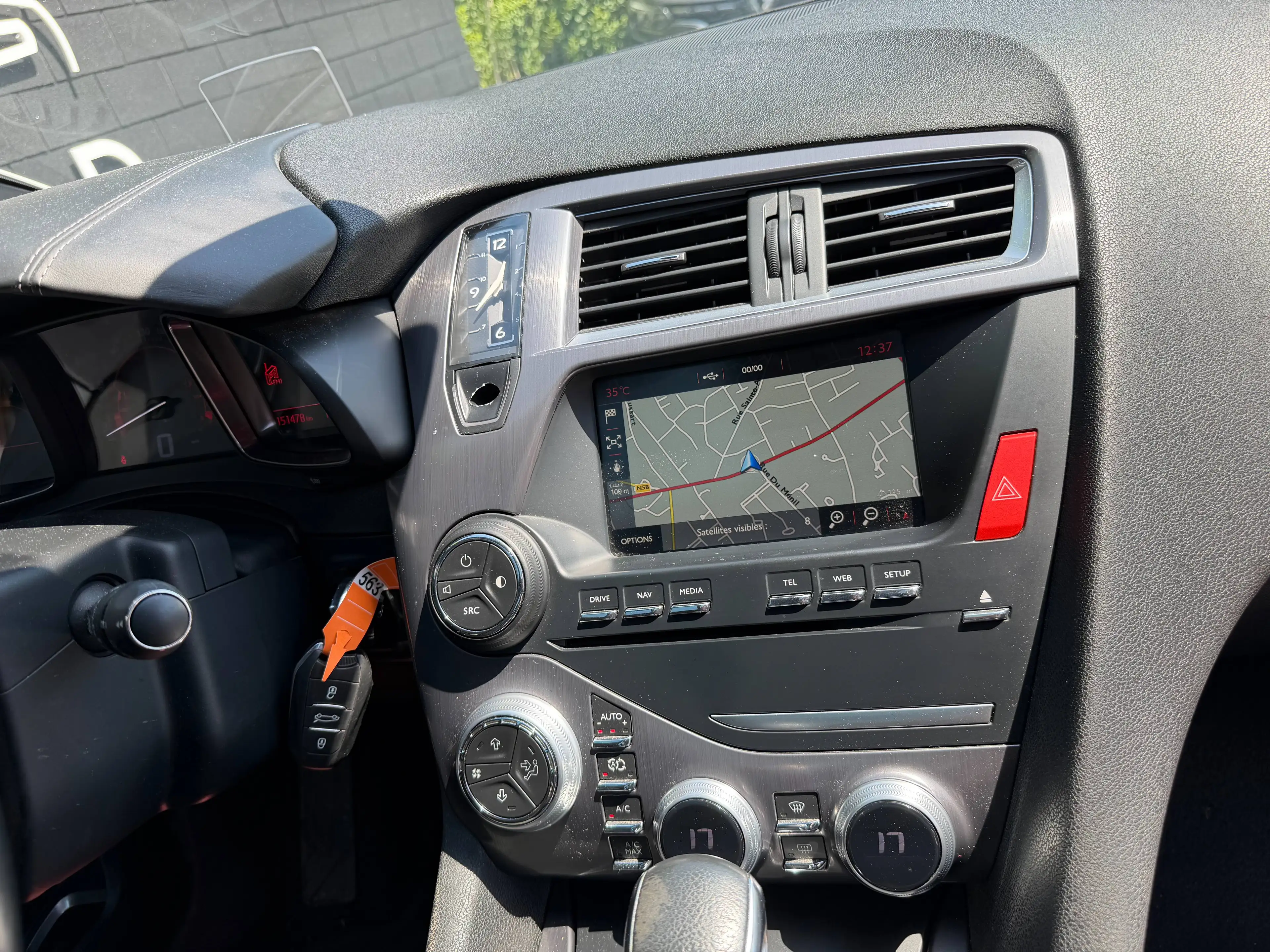 DS Automobiles DS 5 1.6 THP+NAVI+AIRCO+CAMERA+TOIT PANO+CUIR+HUD+EU 6B — photo 15