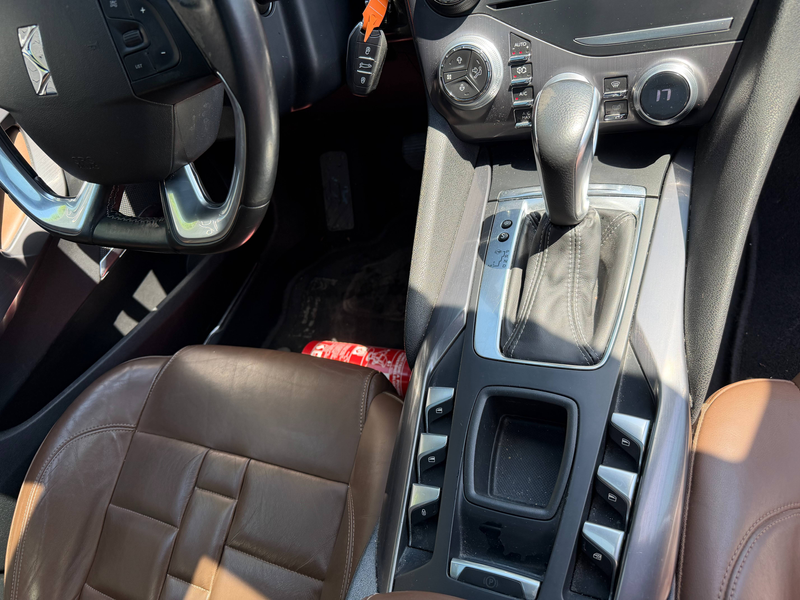 DS Automobiles DS 5 1.6 THP+NAVI+AIRCO+CAMERA+TOIT PANO+CUIR+HUD+EU 6B — photo 14