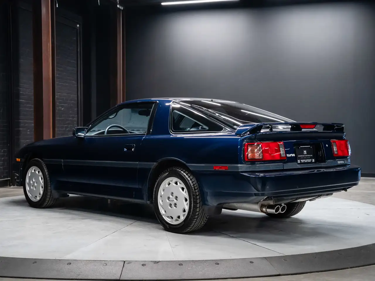 Toyota Supra снимка Toyota Supra