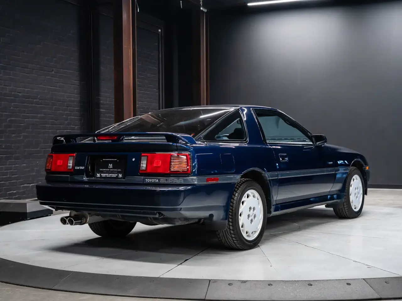 Toyota Supra снимка Toyota Supra