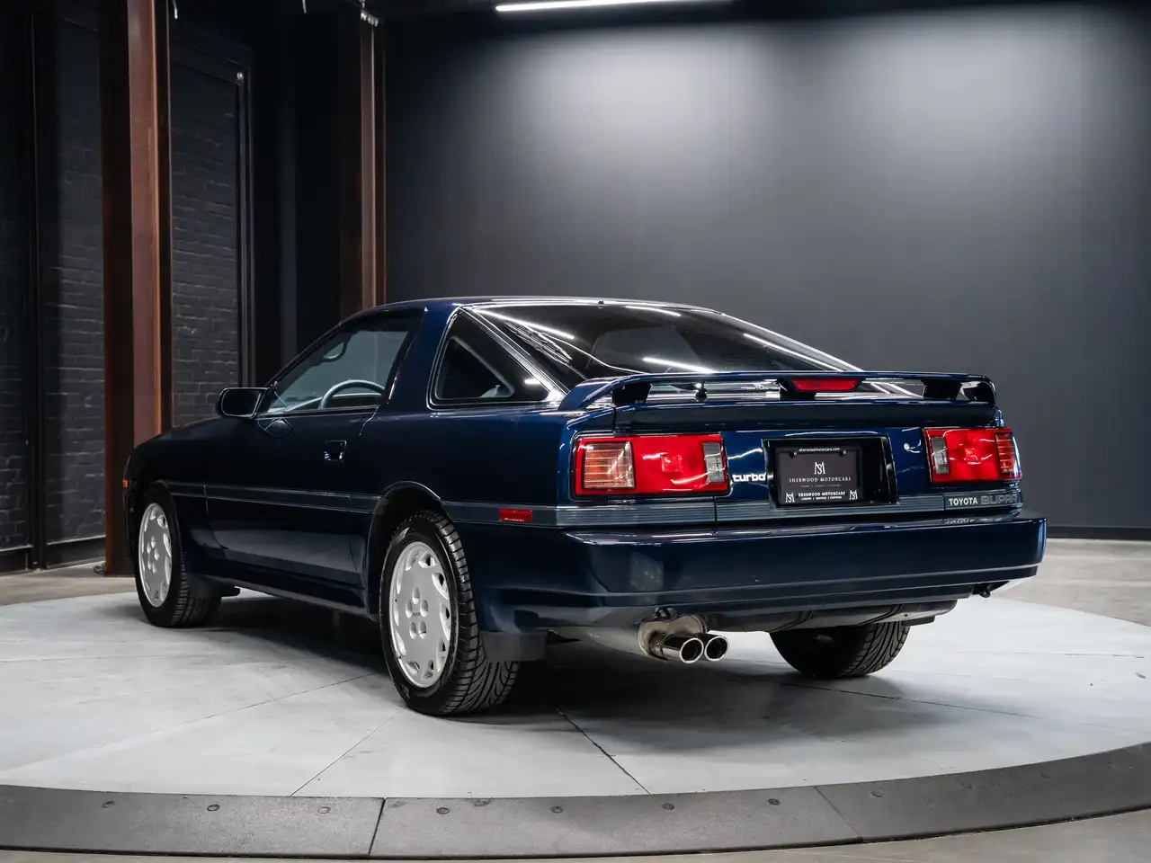 Toyota Supra снимка Toyota Supra