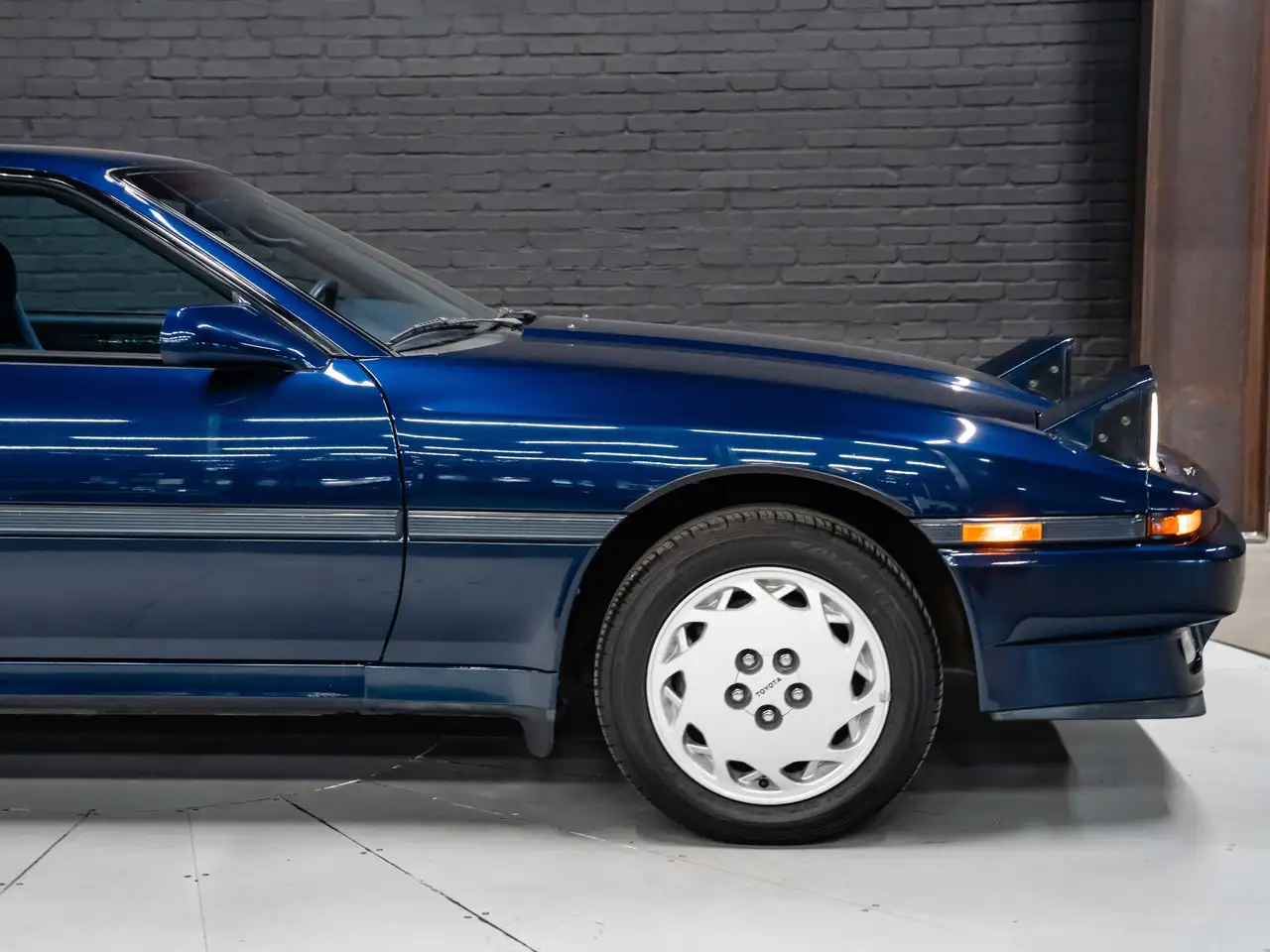 Toyota Supra снимка Toyota Supra