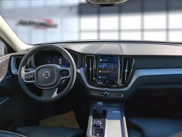 Volvo XC60 view 14