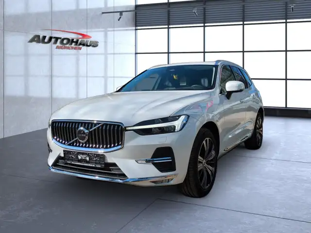 Volvo XC60 view 3