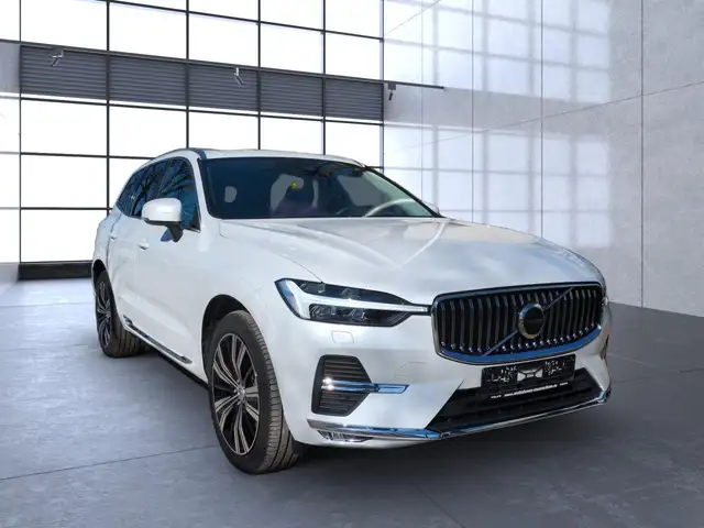 Volvo XC60 view 8