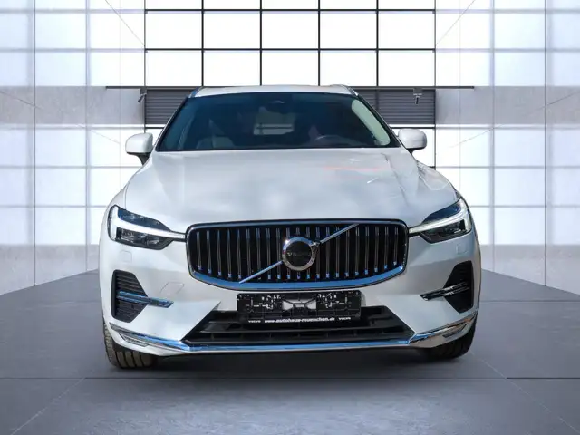 Volvo XC60 view 9