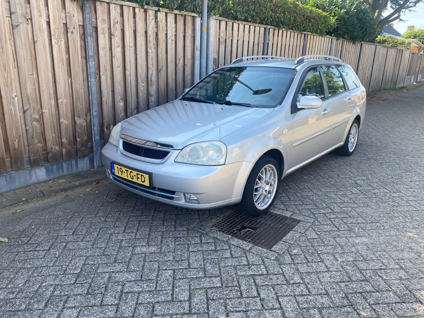 Chevrolet Nubira Nubira 1.6-16V Style airco apk 06-2027 Silber - 2