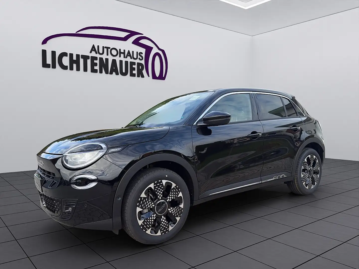 Fiat 600 Hybrid mHEV 145 6-Gang eDCT La Prima Schwarz - 1