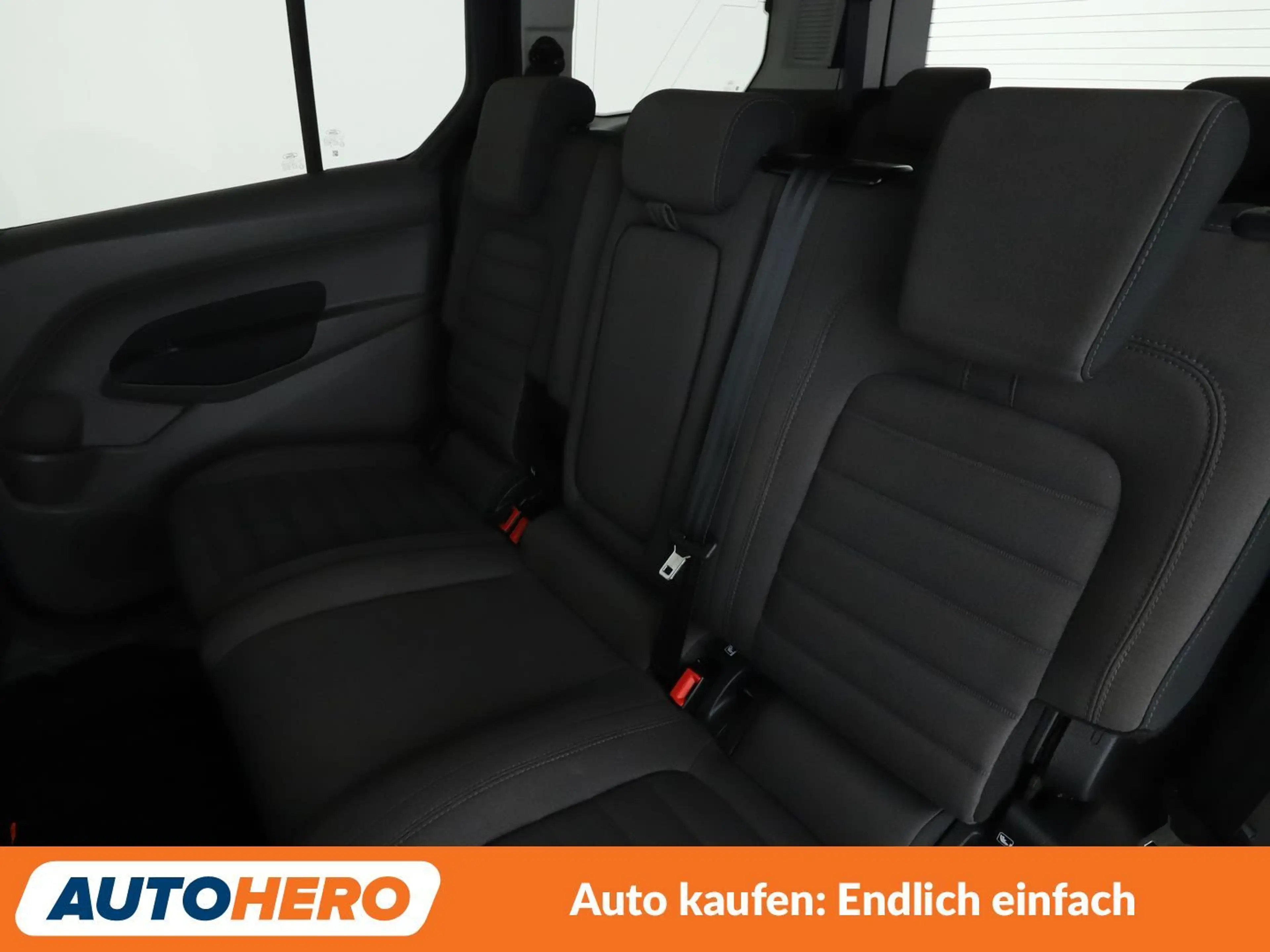 Ford Grand Tourneo 1.5 TDCi EcoBlue Titanium Aut.*XENON*NAVI*CAM*PDC* — photo 14
