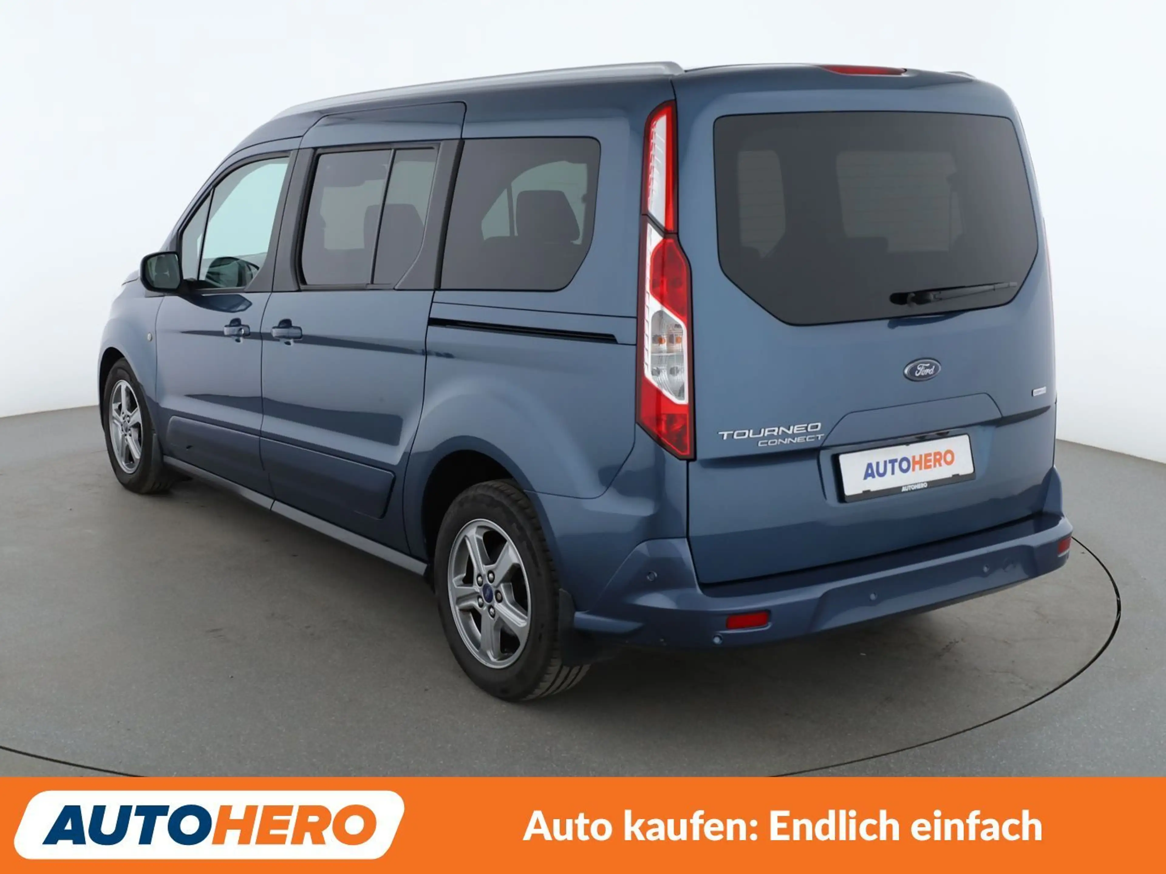 Ford Grand Tourneo 1.5 TDCi EcoBlue Titanium Aut.*XENON*NAVI*CAM*PDC* — photo 4