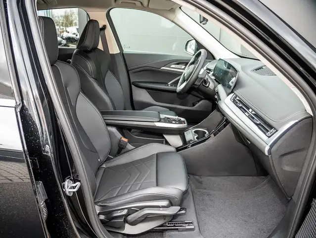 BMW X1 view 4