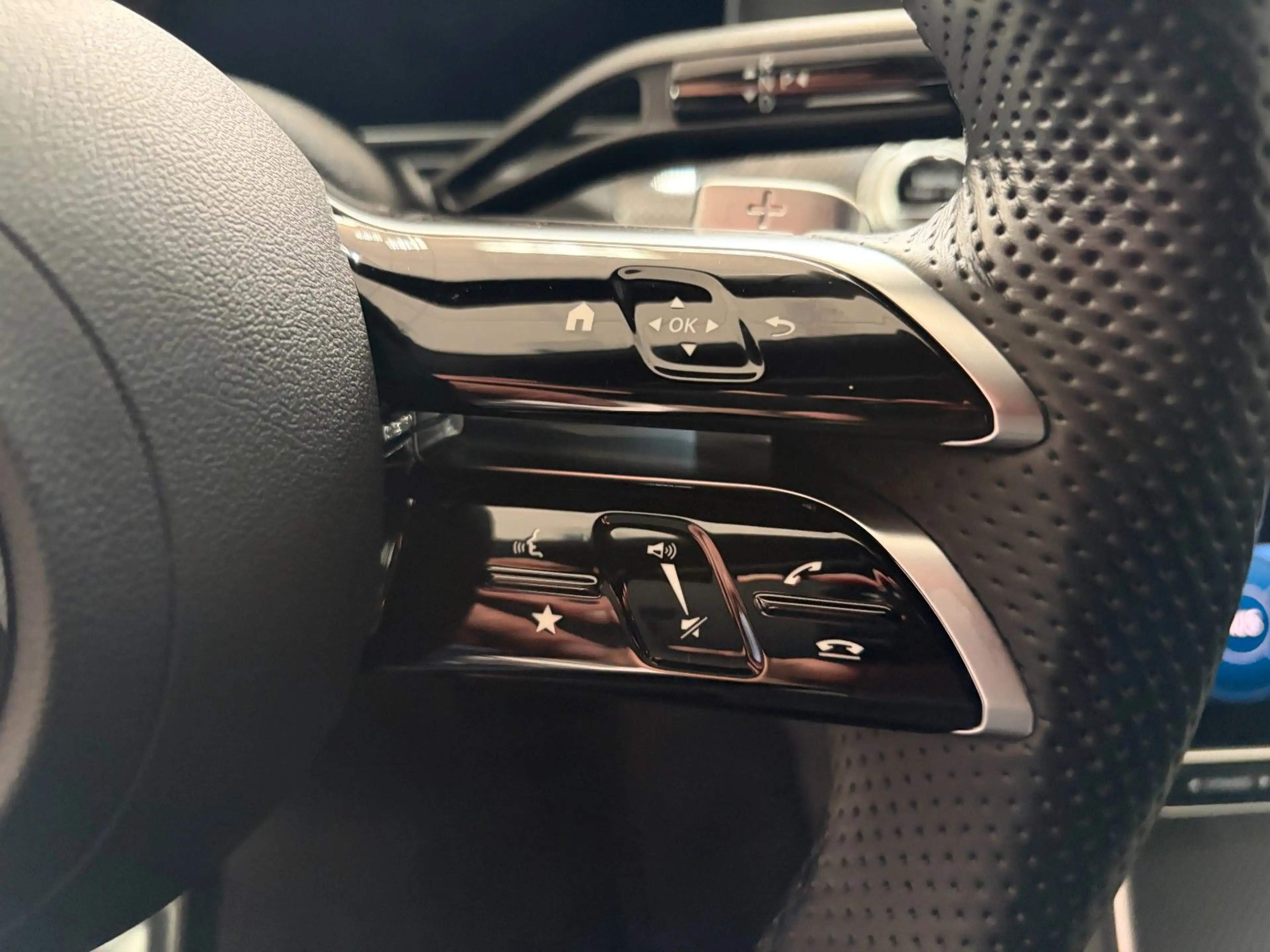 Mercedes-Benz C 200 *AMG*MildHybrid*DigitalLight*AHK*MBUX*Night — photo 23