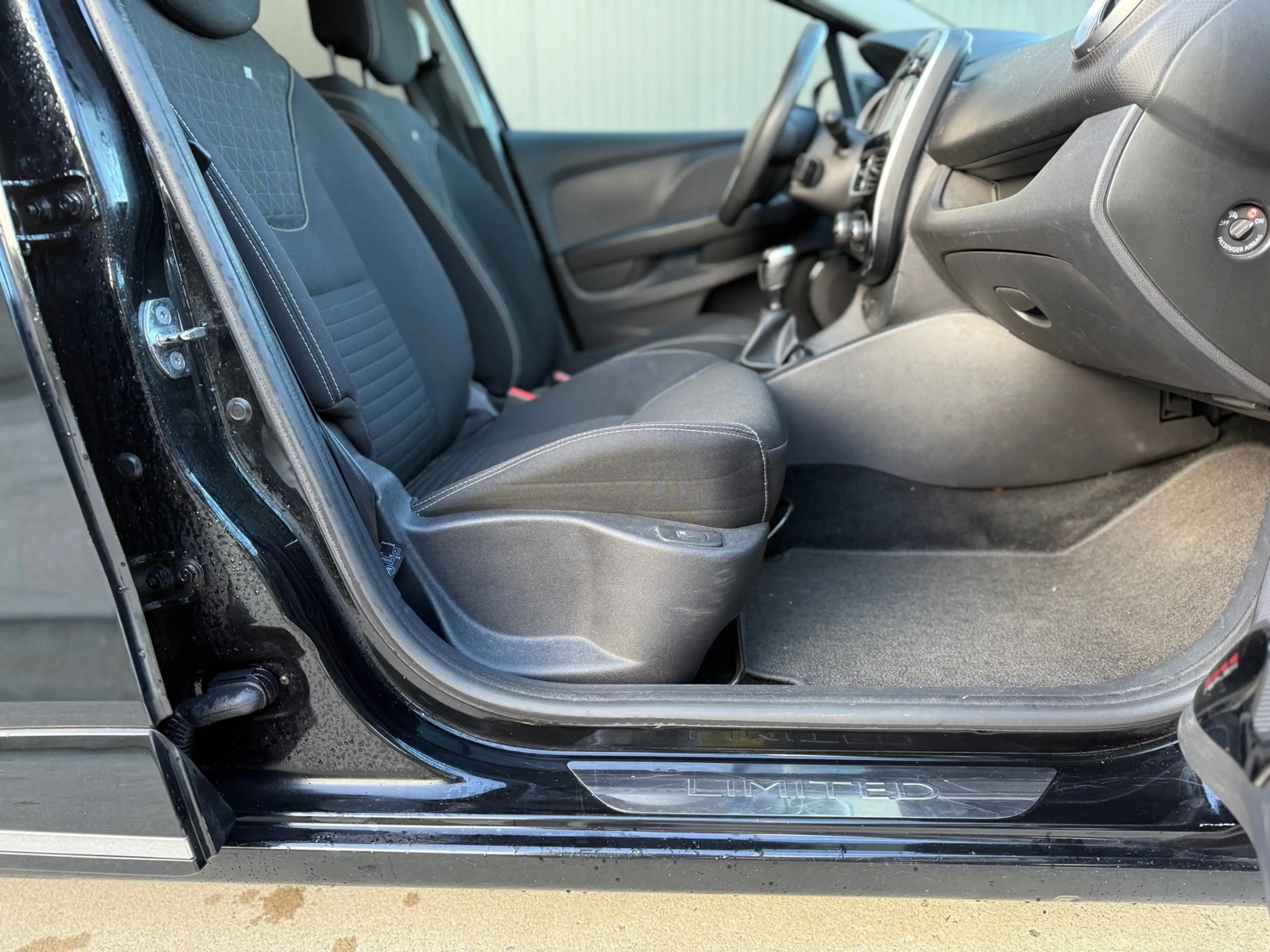 Renault Clio Estate 0.9 TCe Intens — photo 13