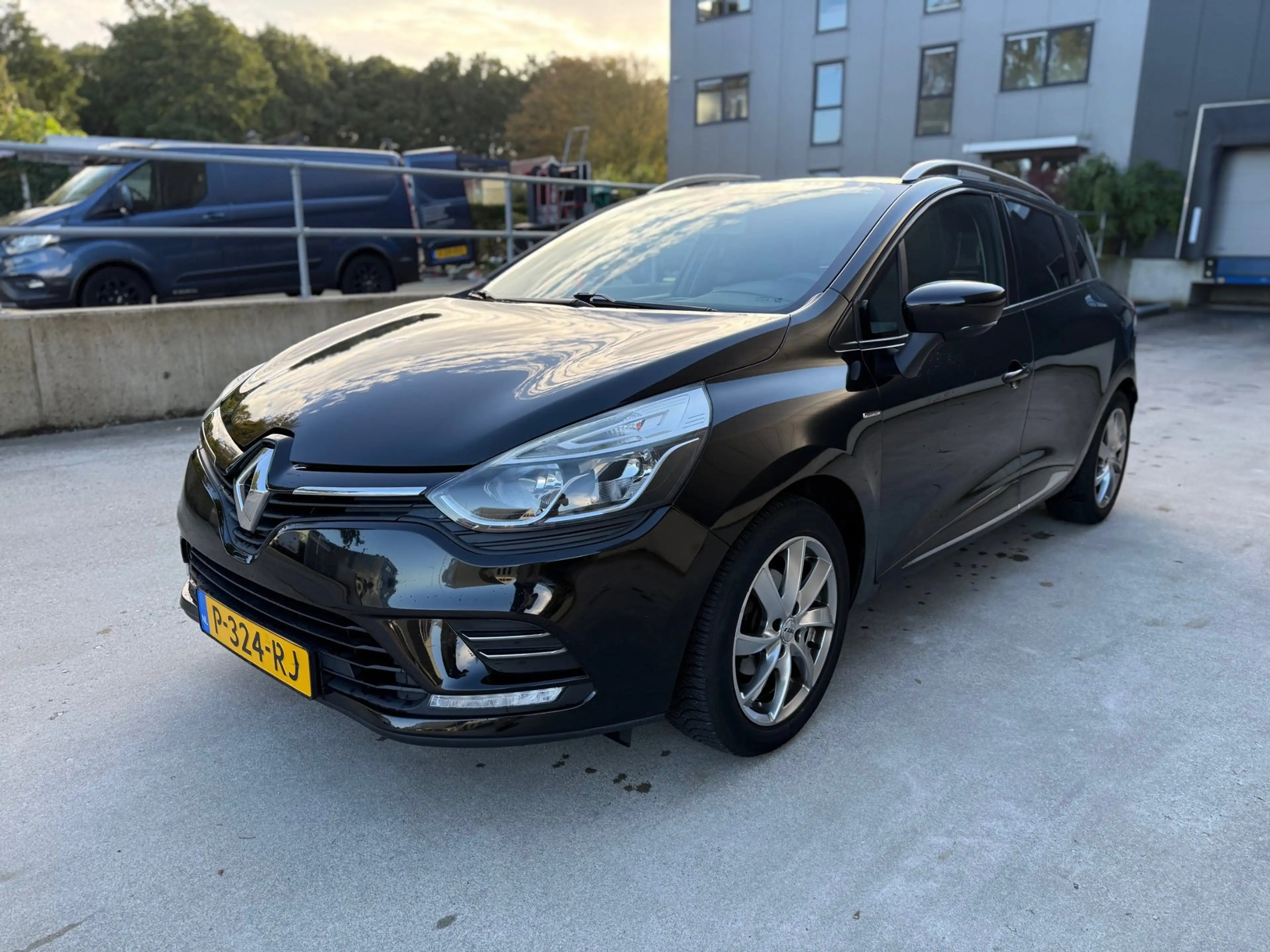 Renault Clio Estate 0.9 TCe Intens — photo 3