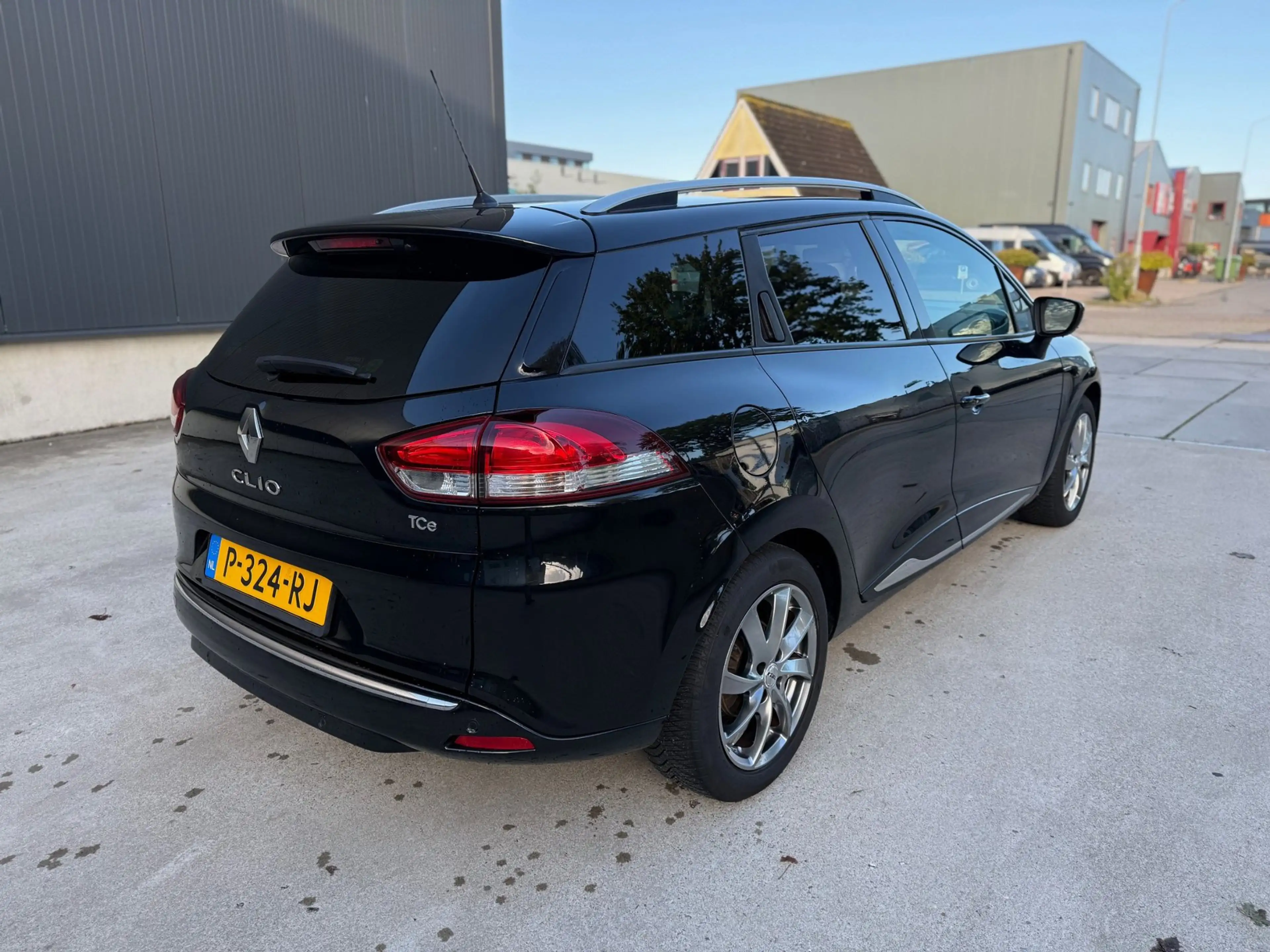 Renault Clio Estate 0.9 TCe Intens — photo 6