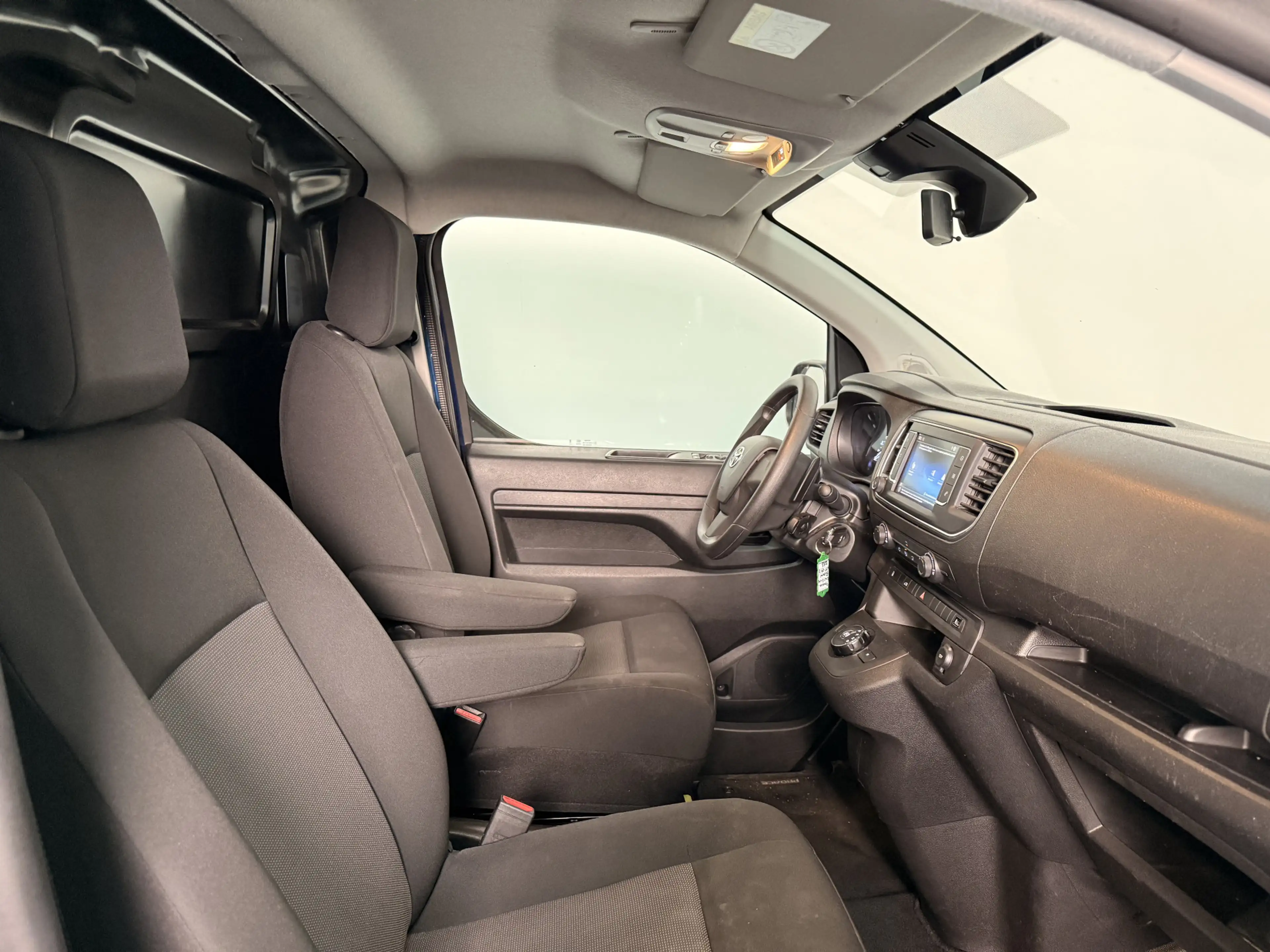 Toyota Proace Worker 2.0 D-4D Live Long — photo 12