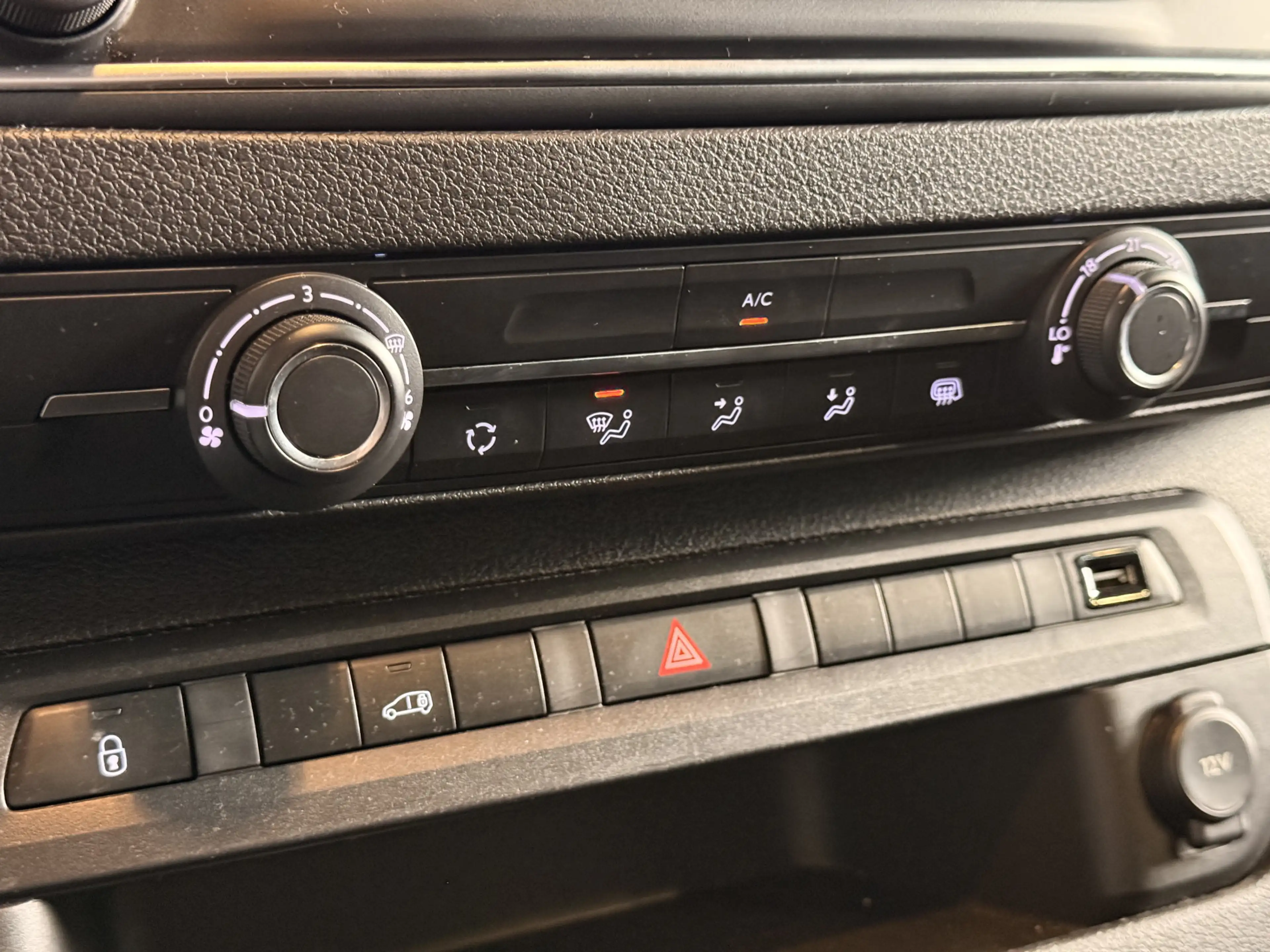 Toyota Proace Worker 2.0 D-4D Live Long — photo 10