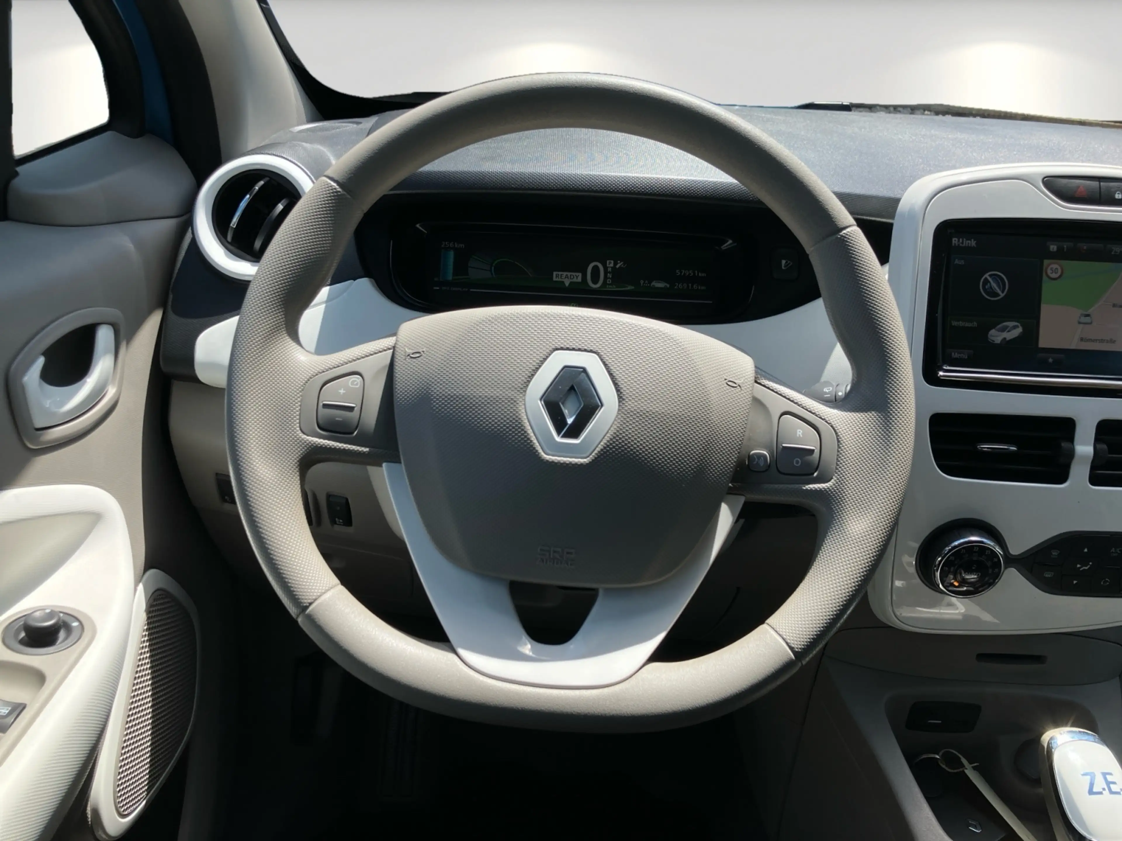Renault ZOE LIFE Z.E. 40 Mietbaterie Navi Tempomat — photo 13